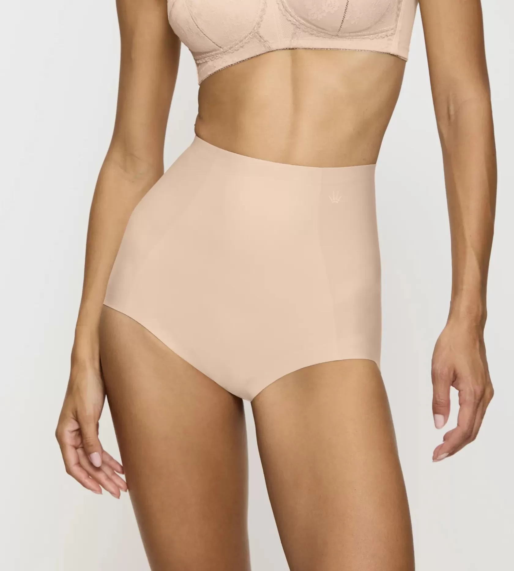 Maxi Trusse | Hofteholdere>Triumph MEDIUM SHAPING SERIES NudeBeige