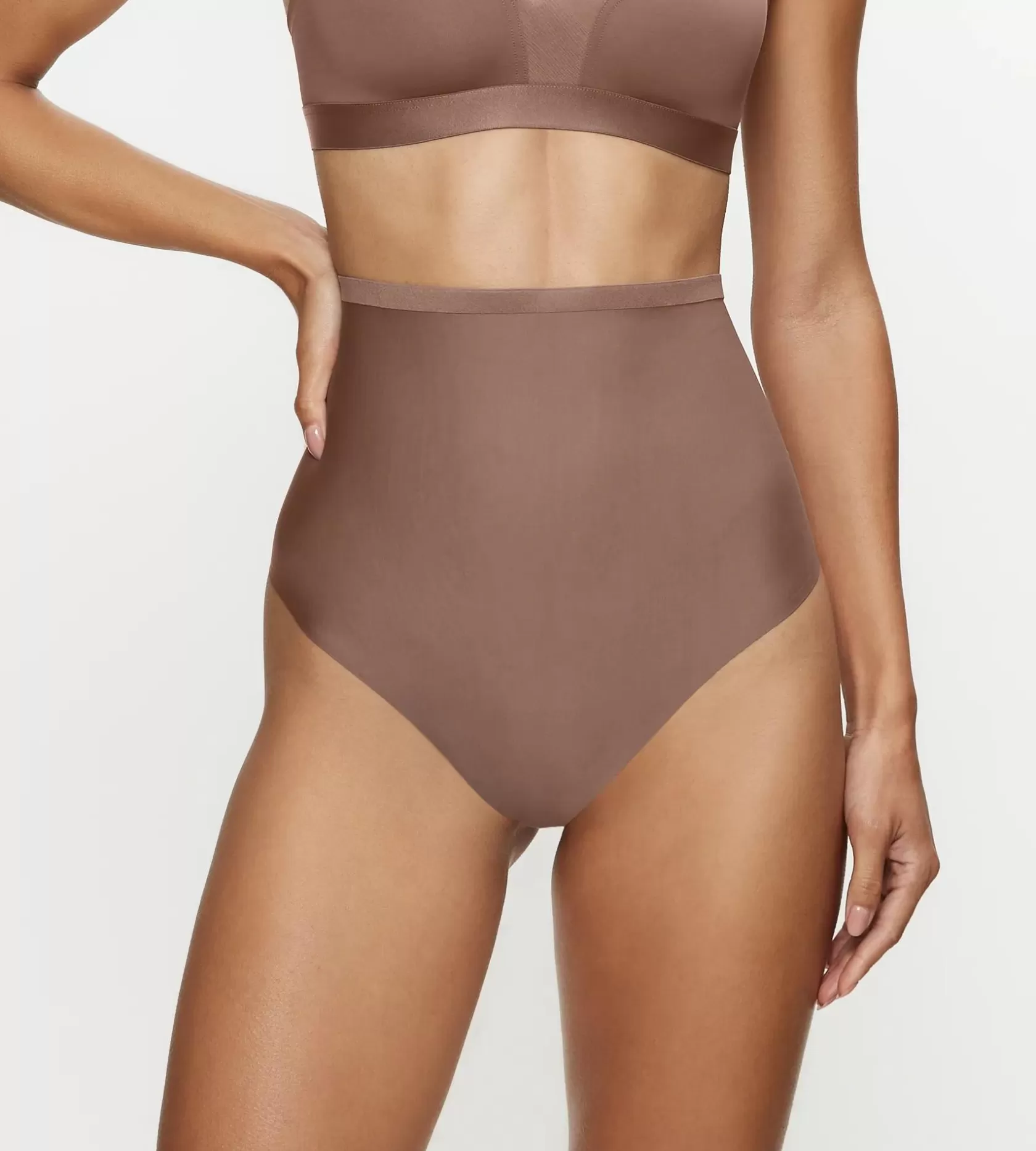 G-streng, Brasilianske Trusser | Shapewear Trusser>Triumph SHAPE SMART Toastedalmond